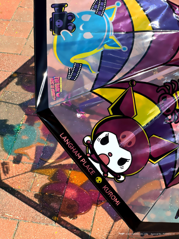 Kuromi怪異影院驚慄登場朗豪坊！3米高Kuromi/玻璃彩繪發光傘