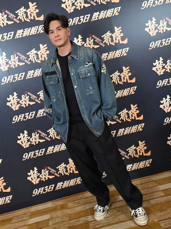 伍允龍48歲生日獲日本粉絲集資 登上大電視網友狂喜：新宿要變王九灣？ 