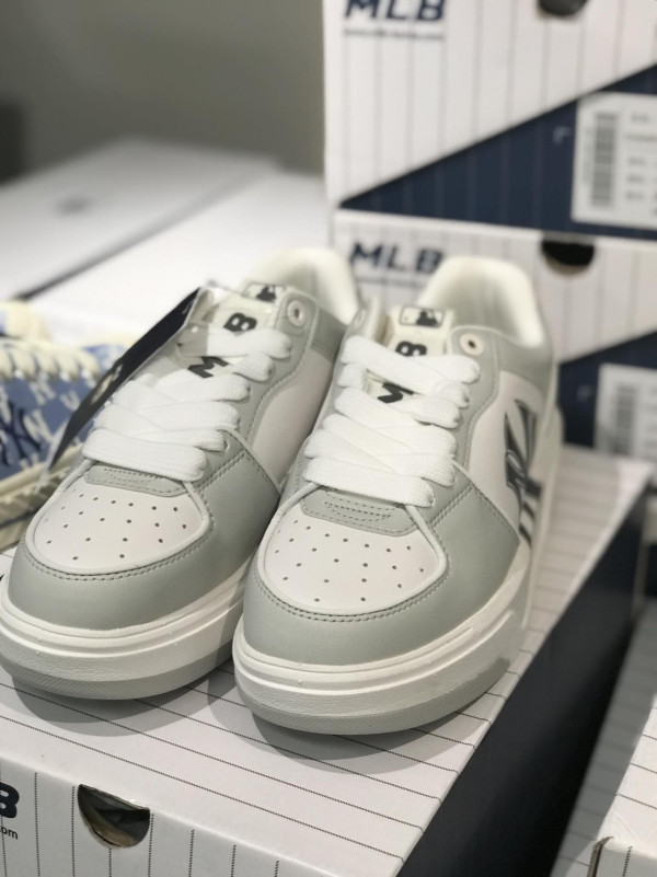 銅鑼灣時代廣場MLB開倉低至2折！一連6日 服裝/鞋履/袋/帽特賣 多買額外85折！