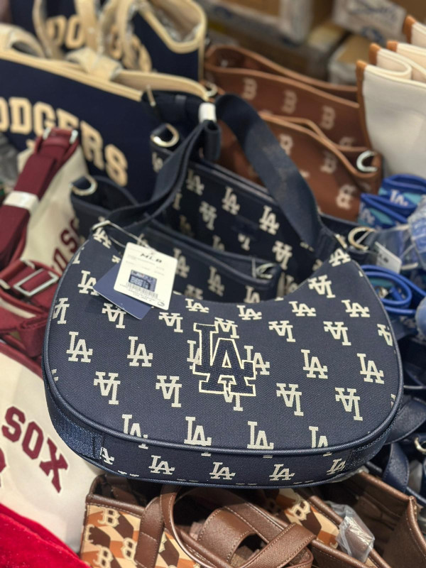 銅鑼灣時代廣場MLB開倉低至2折！一連6日 服裝/鞋履/袋/帽特賣 多買額外85折！