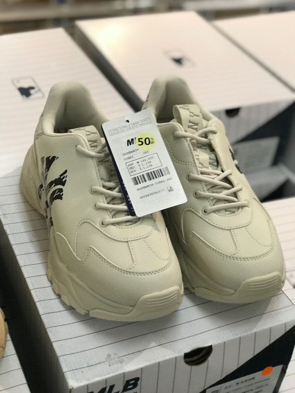 銅鑼灣時代廣場MLB開倉低至2折！一連6日 服裝/鞋履/袋/帽特賣 多買額外85折！
