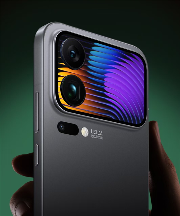 決戰iPhone17  小米17 Pro系列背屏設計搶眼 2大配置打造史上最強自拍神器