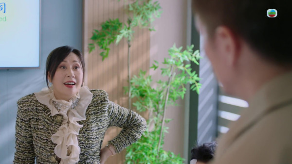 俠醫｜江欣燕Mean爆演活乞人憎毒舌貴婦 86歲江媽媽戴老花鏡親子對戲超有愛