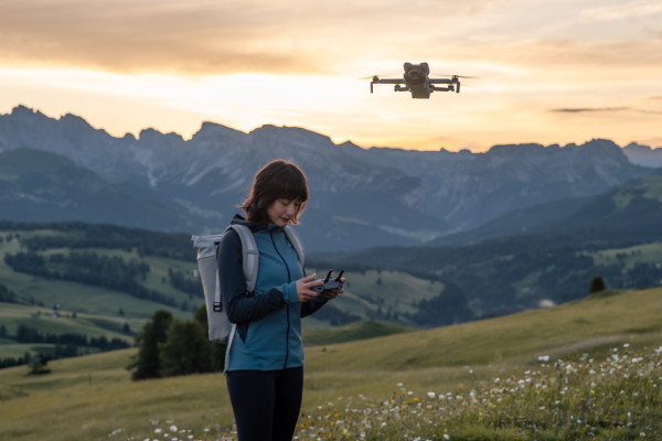 新機登場｜DJI Mini 5 Pro 香港推出！掌心大小拍出電影級夜景 $5,299 起