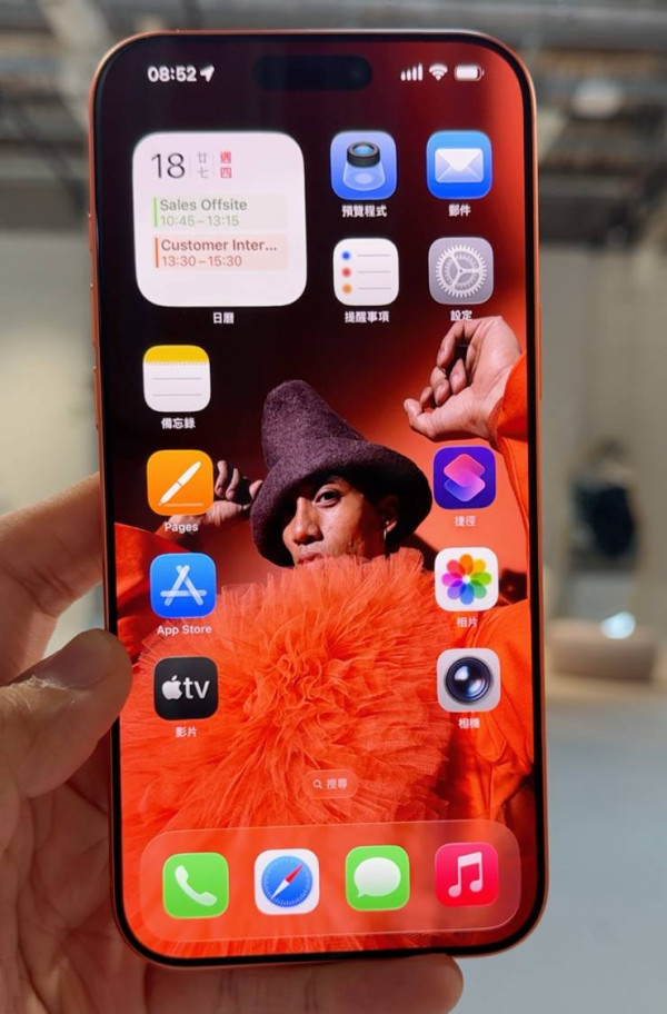 實試｜iPhone 17 Pro Max上手玩 宇宙橙機身藏桌面級效能 口袋裏的超強鏡頭