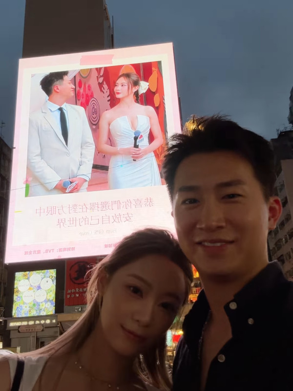 葉蒨文GM旺角拍拖放閃愛到旁若無人 熱戀期恩愛舉動閃盲網民超激動：原地結婚！