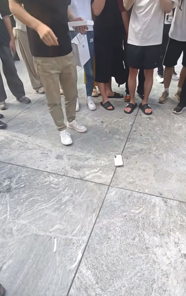 八達通全新橙色卡面 勁襯iPhone 17 Pro宇宙橙 新客戶加卡做多一步賺$350獎賞