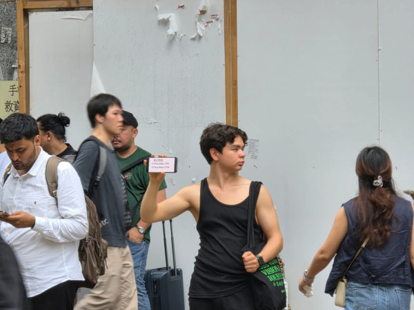 iPhone 17炒價不斷更新｜ 颱風樺加沙無阻放機熱潮【附放機攻略】