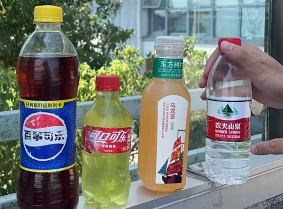 北上注意！內地老人景點門外賣遊客「假飲品」！ 多人中伏飲腥臭汽水、河水 