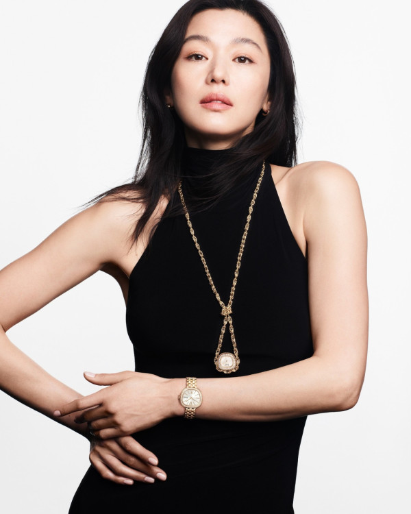 全智賢新劇《暴風圈》引發辱華風波（圖片來源：IG@piaget）