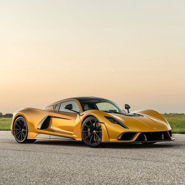 國產電動車打破最快車速紀錄 布加迪威龍只排第8？ 【即睇全球極速超跑Top10】