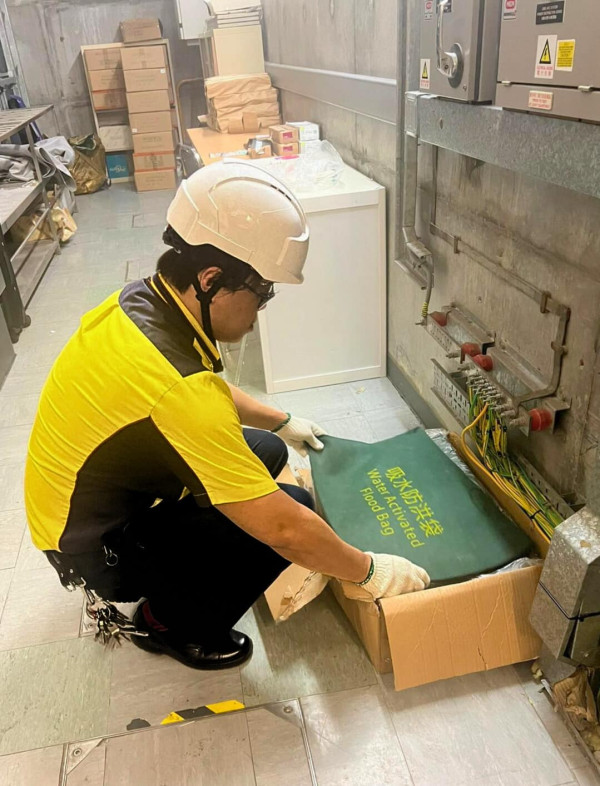 颱風樺加沙｜港鐵8號風球列車服務維持正常 預告風球解除後需時復常