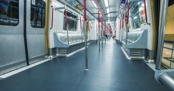 颱風樺加沙｜超強颱風「樺加沙」襲港在即 港鐵各線服務安排一覽 