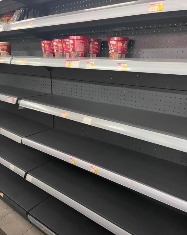 颱風樺加沙|深圳超市貨架被搶購一空!颱風天「賣剩蔗」一覽 第一位當之無愧