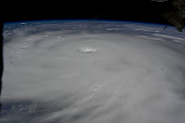 颱風樺加沙｜澳門內港水位高度錄得逾1.3米 部份地區暫停供電 料風力將達12級颶風或以上 