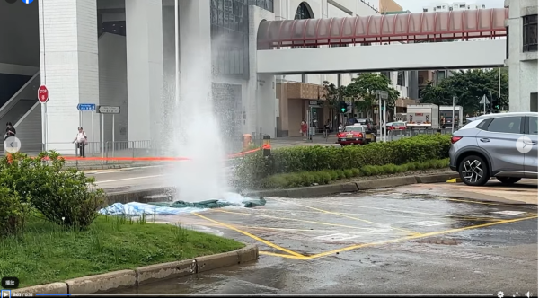 打風｜杏花邨驚見沖天噴泉 疑似海水倒灌 網民：未出發先興奮