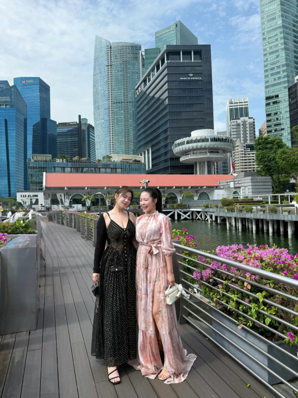 張振朗前女友生B後補搞婚宴大日子 同屆港姐閨蜜大DeepV曬巨胸搶盡風頭