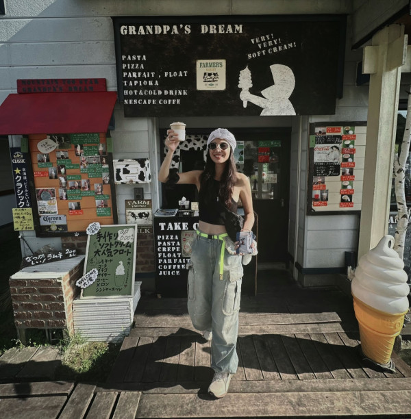 44歲鄭希怡跳崖式衰老滿面皺紋嚇窒網民 拍片反擊︰老得仲快過颱風樺加沙