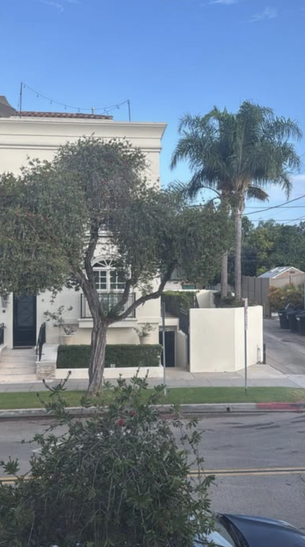 蘇民峰外遊被質疑唔做善事只顧吃喝玩樂 罕有發火千字文反擊：呢啲說話冇營養價值！ 