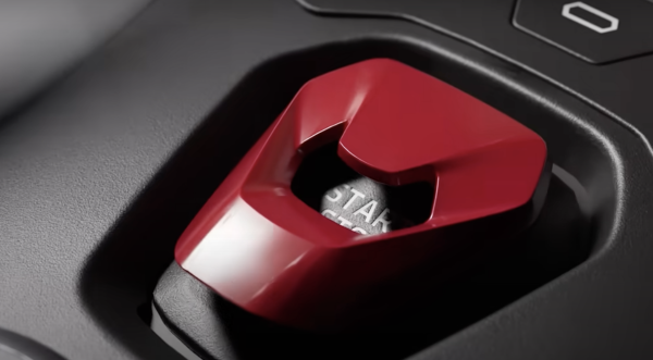 首款純電林寶堅尼現身 沒有四個車輪不能上馬路