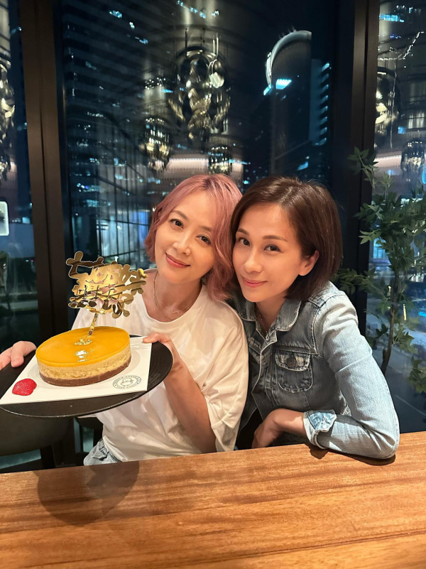 文頌嫻終於合體佘詩曼「七魔女」慶祝生日 閨蜜團再有一人缺席5字揭真實關係