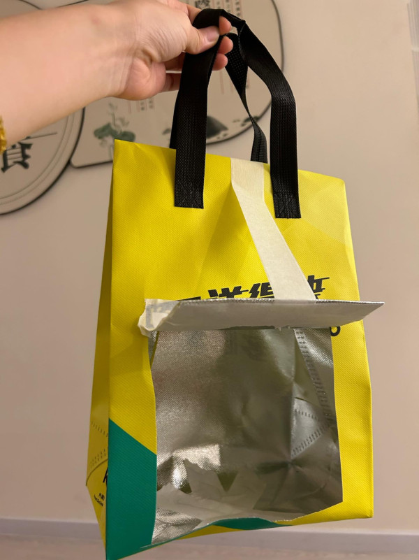  打風｜女子用 Keeta 剩餘物資救助流浪動物 網民大讚有愛心+公德心