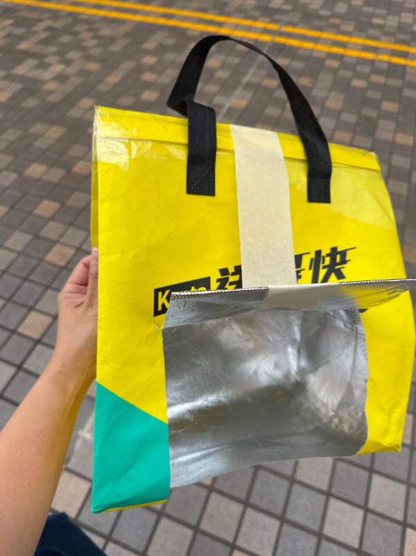  打風｜女子用 Keeta 剩餘物資救助流浪動物 網民大讚有愛心+公德心