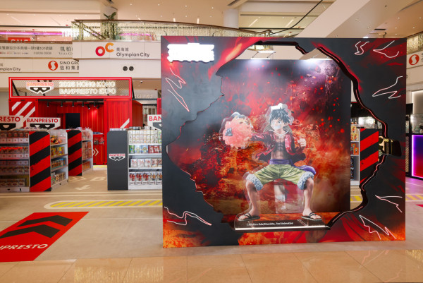 Chiikawa 遠征上海首設專賣店 粉絲黃牛排隊瘋搶 豪買過20袋公仔吊飾