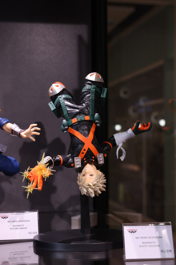 Chiikawa 遠征上海首設專賣店 粉絲黃牛排隊瘋搶 豪買過20袋公仔吊飾