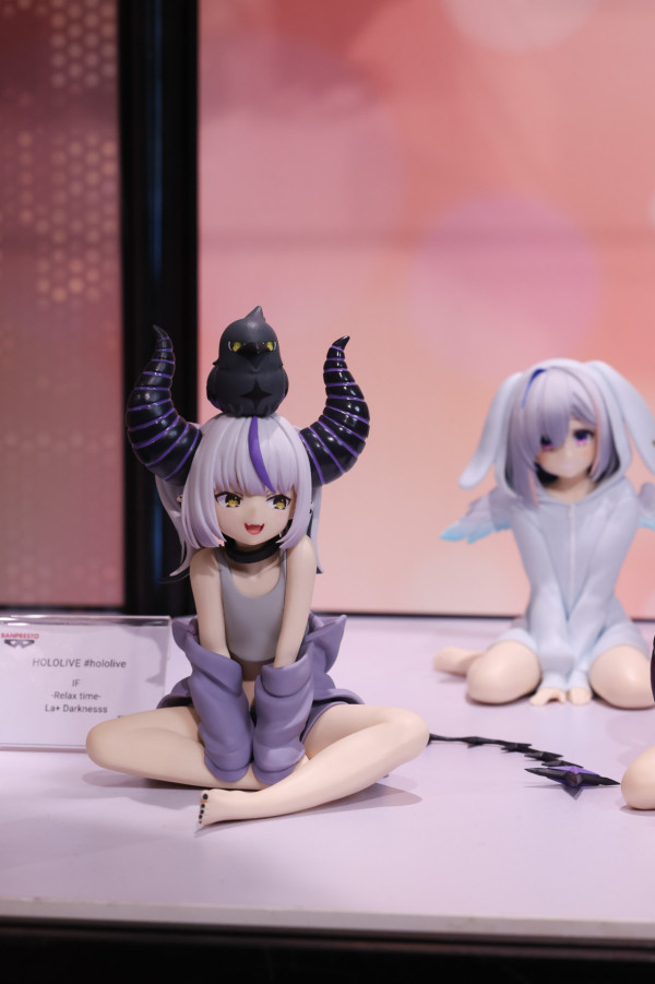 Chiikawa 遠征上海首設專賣店 粉絲黃牛排隊瘋搶 豪買過20袋公仔吊飾