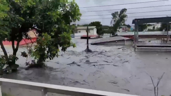 颱風樺加沙|台灣花蓮縣水災至少14人死多人失蹤 洪水淹鎮沖斷驚險畫面曝光