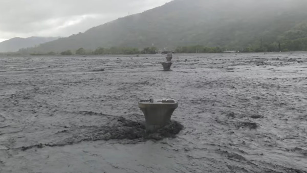 颱風樺加沙|台灣花蓮縣水災至少14人死多人失蹤 洪水淹鎮沖斷驚險畫面曝光