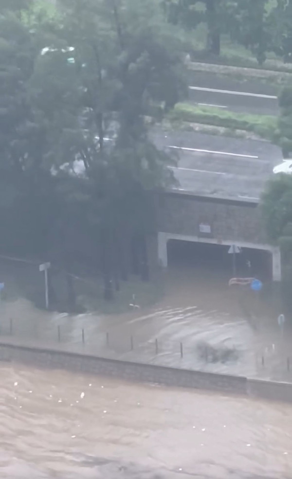 颱風樺加沙｜消防助居民撤離獲大讚！消防處罕頒「緊急消防訓令」 同全員緊急戒備有不同？