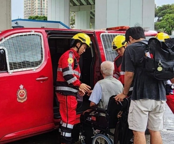 颱風樺加沙｜消防助居民撤離獲大讚！消防處罕頒「緊急消防訓令」 同全員緊急戒備有不同？