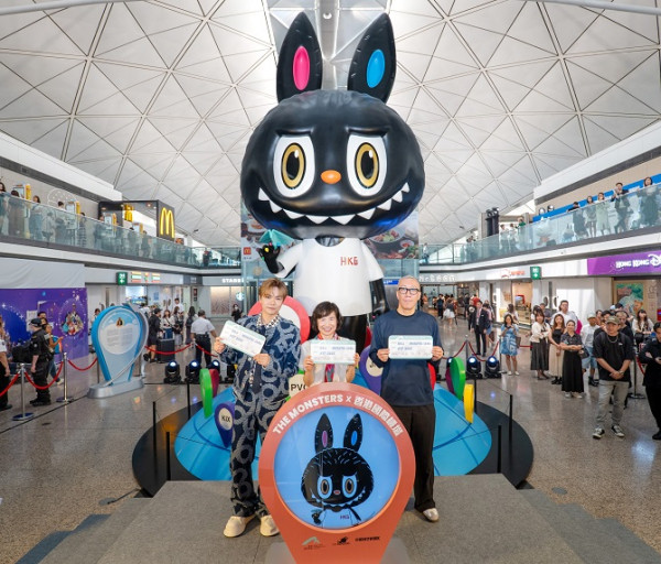 THE MONSTERS亮相香港國際機場 7米高巨型打卡位 設限量LABUBU手辦 