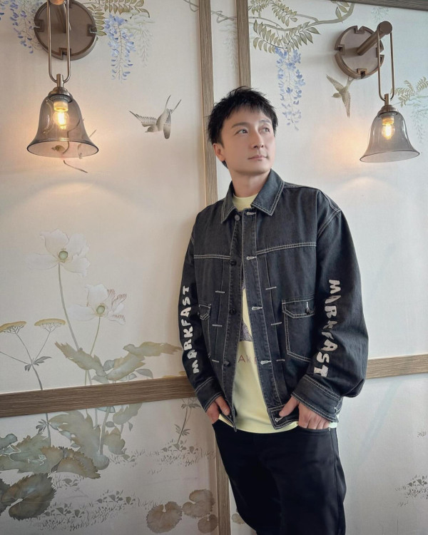 方力申陪愛妻做產檢BB超聲波照曝光 參觀豪華產房因一件事反問醫護：無爸爸㗎？