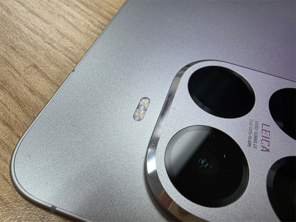 小米 15T Pro 開箱實測  Leica 5倍遠攝+5,500mAh 大電性價比高