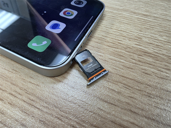 小米 15T Pro 開箱實測  Leica 5倍遠攝+5,500mAh 大電性價比高