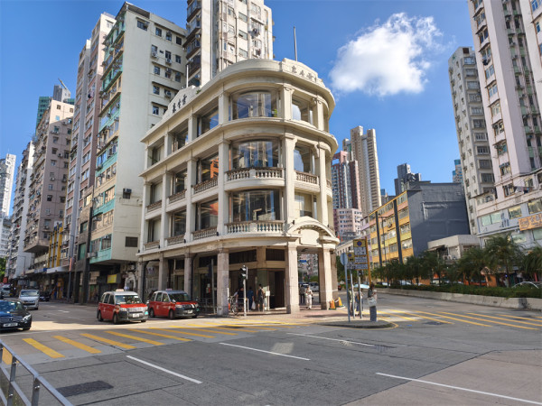 小米 15T Pro 開箱實測  Leica 5倍遠攝+5,500mAh 大電性價比高