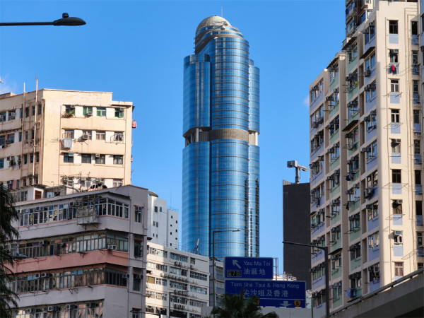 小米 15T Pro 開箱實測  Leica 5倍遠攝+5,500mAh 大電性價比高