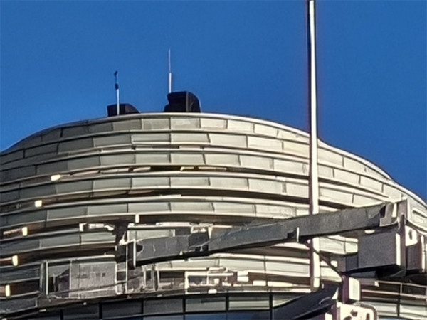 小米 15T Pro 開箱實測  Leica 5倍遠攝+5,500mAh 大電性價比高