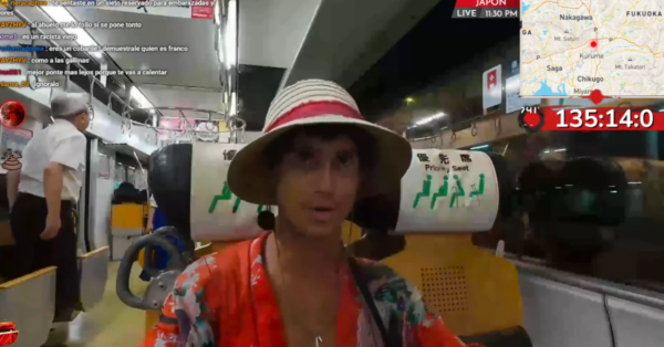 有片！外國人遊日JR做直播大聲擾民 銀髮伯伯勸阻被粗暴推開 