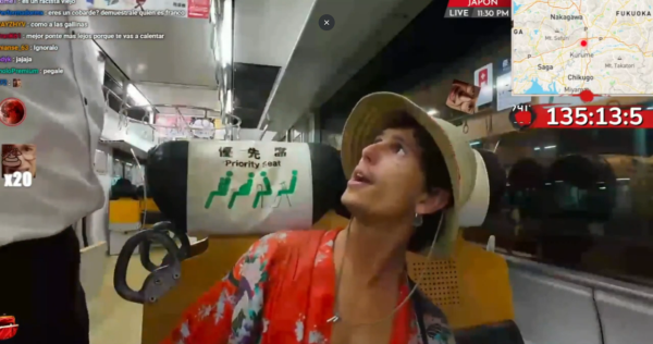 有片！外國人遊日JR做直播大聲擾民 銀髮伯伯勸阻被粗暴推開 