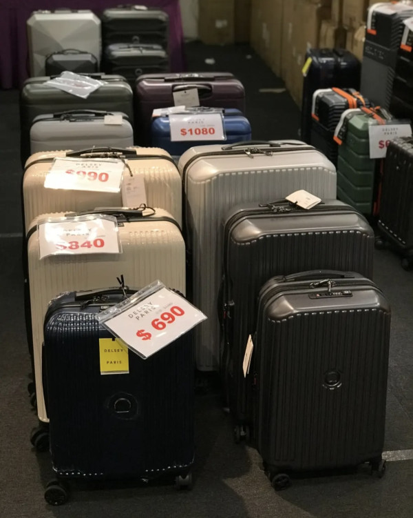 銅鑼灣時代廣場運動服飾開倉低至4折！diadora運動鞋$200 防曬衣/泳衣/bratop$46起！Champion/blueplace/JACK&JONES