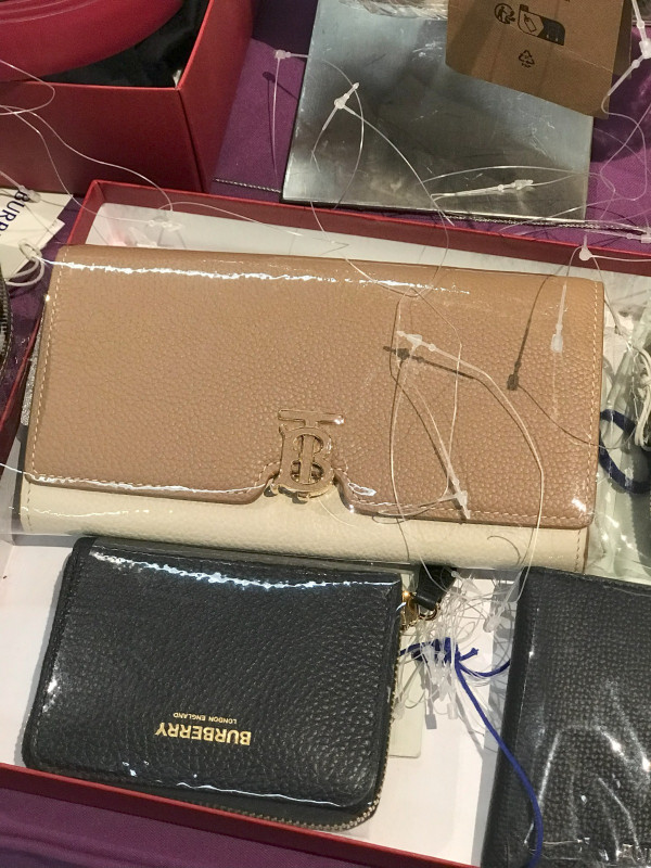 銅鑼灣時代廣場運動服飾開倉低至4折！diadora運動鞋$200 防曬衣/泳衣/bratop$46起！Champion/blueplace/JACK&JONES