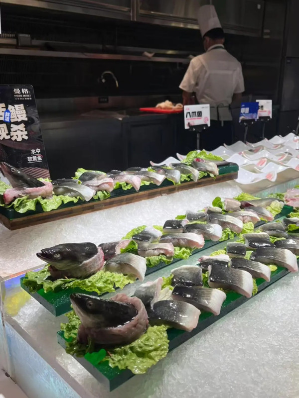 曼格姿造·活海鮮·榴蓮自助。圖片來源:小紅書:芝士可可酱 曼格姿造·活海鮮·榴蓮自助。圖片來源:小紅書:芝士可可酱