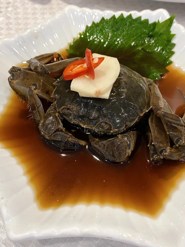 食神韜韜推介大閘蟹 限時優惠$11隻!爆膏江蘇蟹乸蟹公$99三隻+包大閘蟹紫蘇葉