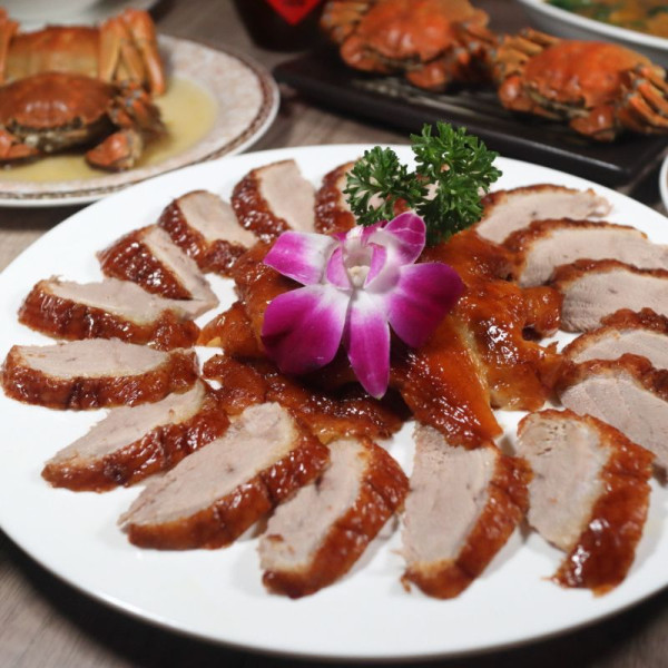 食神韜韜推介大閘蟹 限時優惠$11隻!爆膏江蘇蟹乸蟹公$99三隻+包大閘蟹紫蘇葉