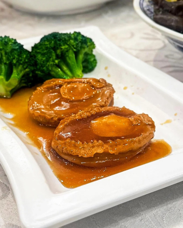 食神韜韜推介大閘蟹 限時優惠$11隻!爆膏江蘇蟹乸蟹公$99三隻+包大閘蟹紫蘇葉