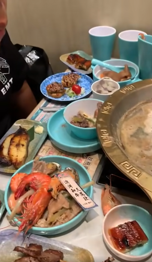 荃灣廣場海鮮放題驚揭「食霸」！男女偷藏大量海鮮肥牛 嚇窒職員：成袋呀？ 黃傑龍提醒一事 小心原告變被告